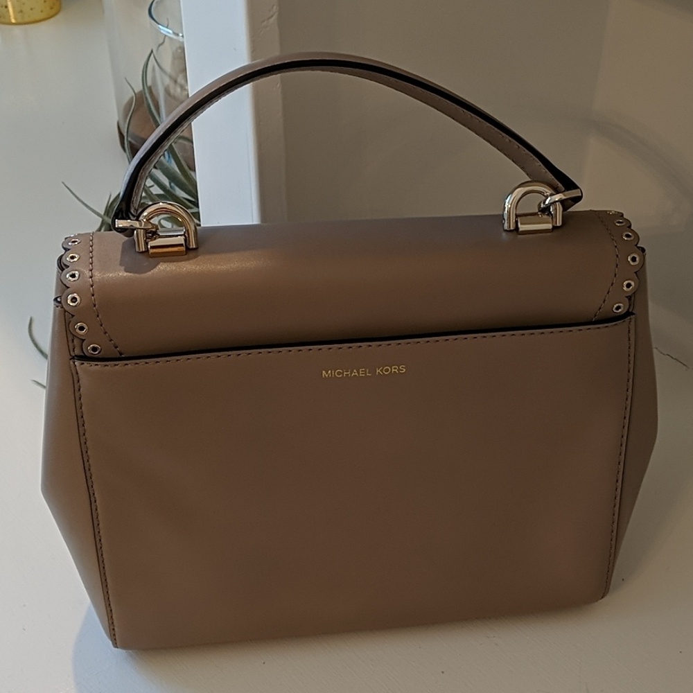 MK AVA TOP HANDLE SATCHEL - Picture 3 of 8